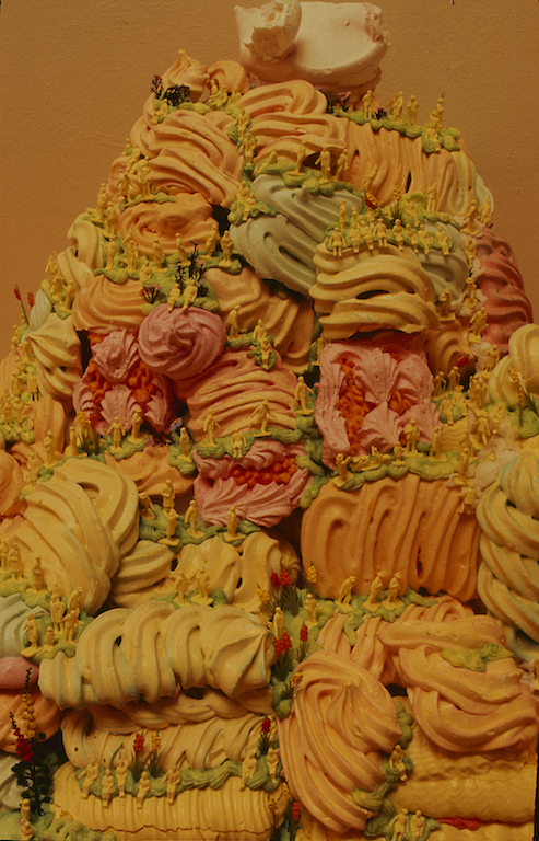 media_repository/miralda-selz_02._cakes_-_paysages_meringues_cake_8.jpg